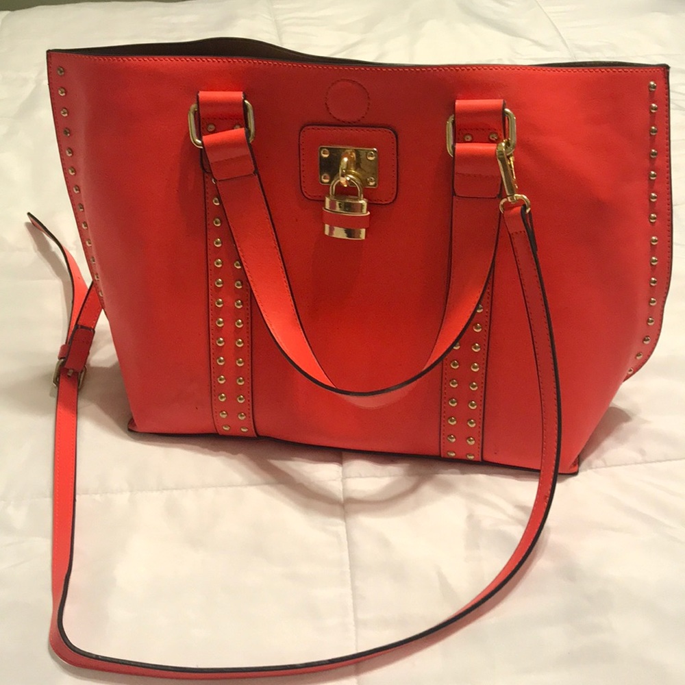 Charming Charlie handbag